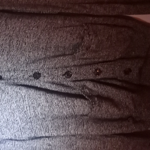 💲3/25💲 Button up sweater - Picture 3 of 3